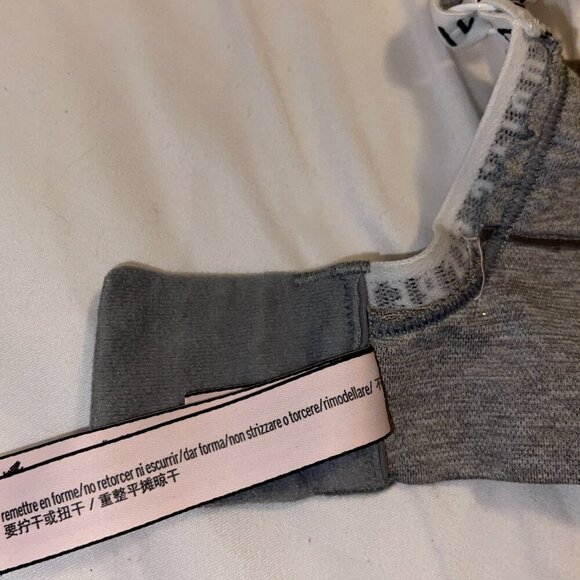 Victoria’s Secret Logo Strap Bralette 💕 Size S/P (B75) - Picture 5 of 8
